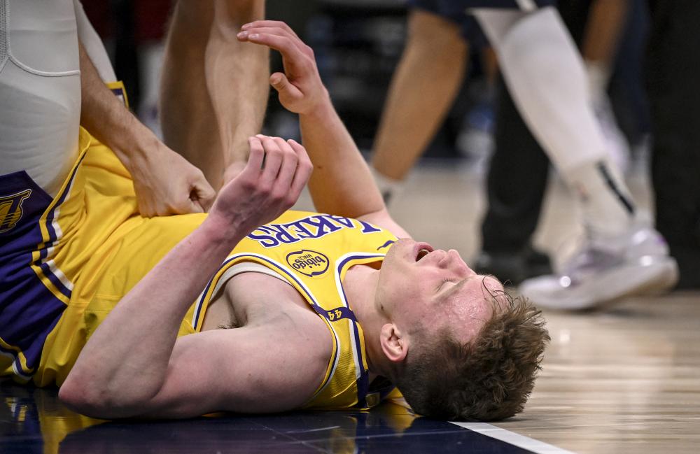 内线成为球 内线成为球