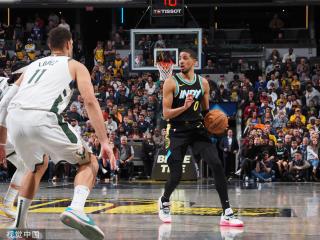 西蒙斯赛后 西蒙斯赛后